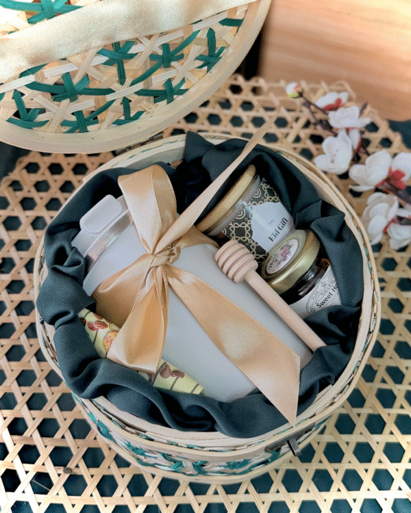 Seri-Raya-Gift-Set-Content